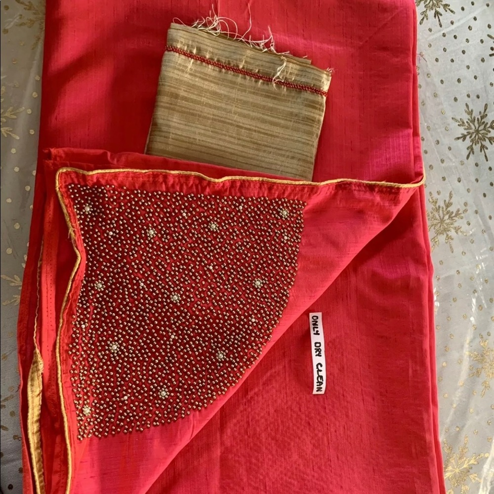 Sari with unstitched blouse material silk